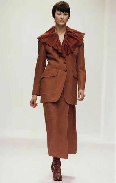 Look 16